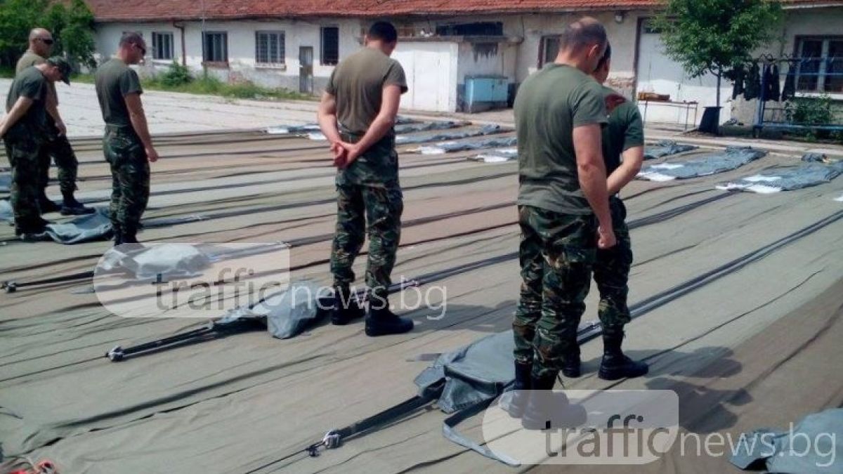 Маскирани и въоръжени нахлуха в сграда пред очите на военния министър Каракачанов (СНИМКИ)