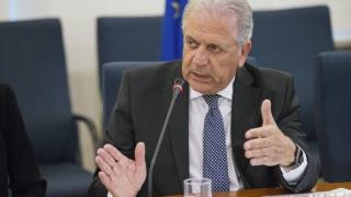 Брюксел заплаши България: Приемате твърде малко бежанци, започнете да взимате от Италия или...