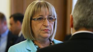 Цачева натири шефа на Агенцията по вписвания  
