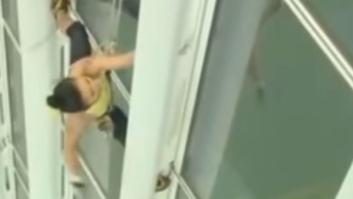 Алпинистка изкачи най-високата сграда в Южна Корея без снаряжение (ВИДЕО)