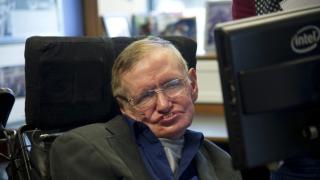 Стивън Хокинг посочи единствения начин за оцеляването на човечеството 