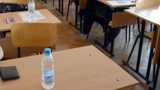 Стана ясно по кой вариант ще пишат зрелостниците 