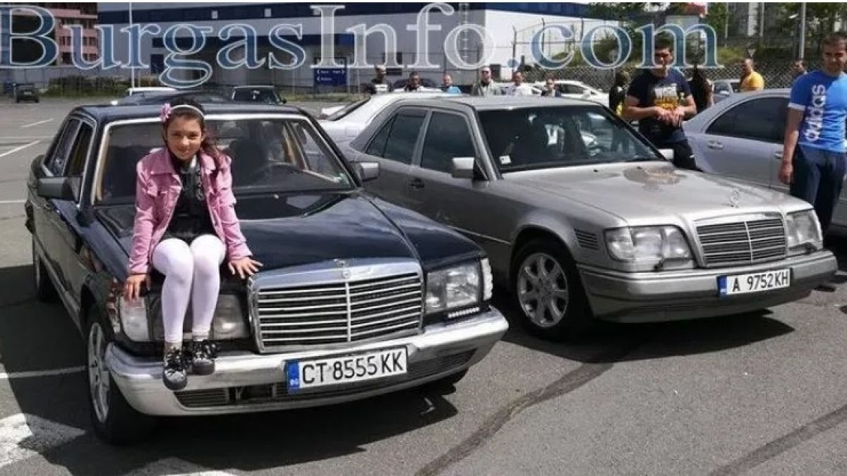 Мерцедесът на Тодор Живков и патриах Максим кръстосва Бургас (СНИМКИ)