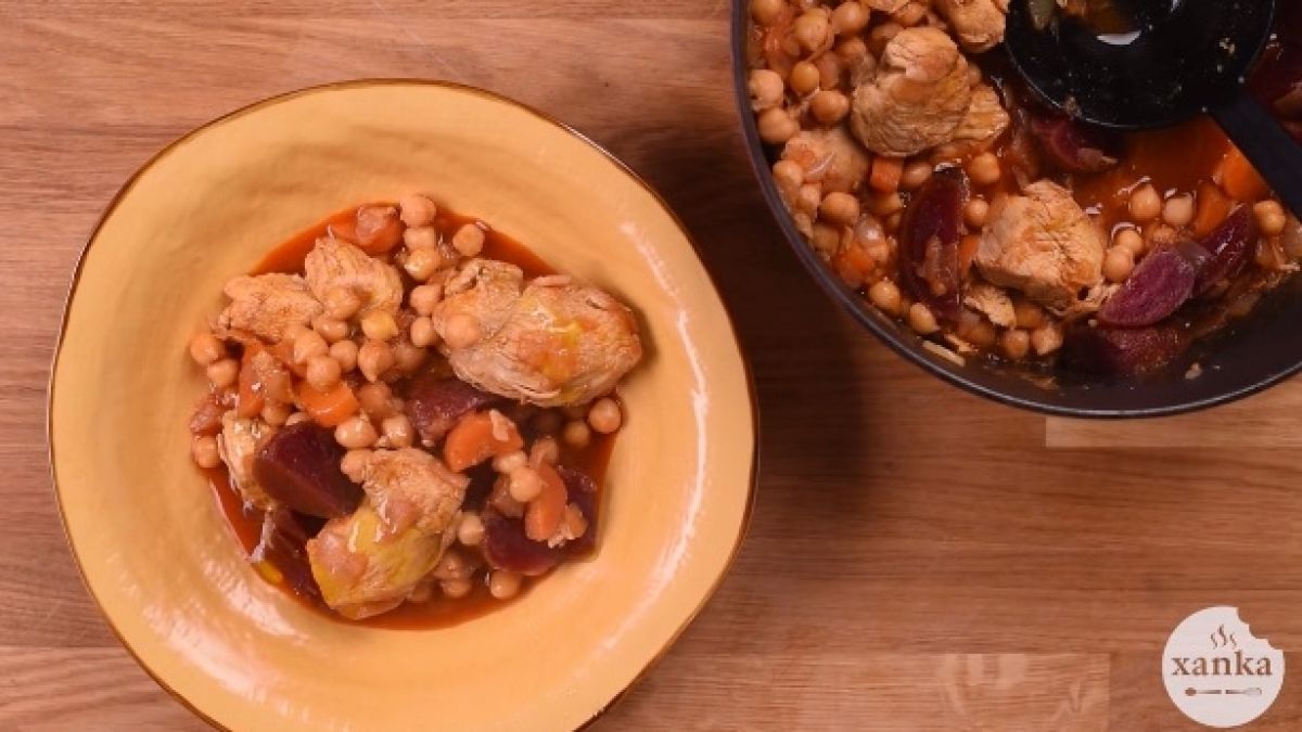 Вкусна пилешка яхния със зеленчуци (ВИДЕО)