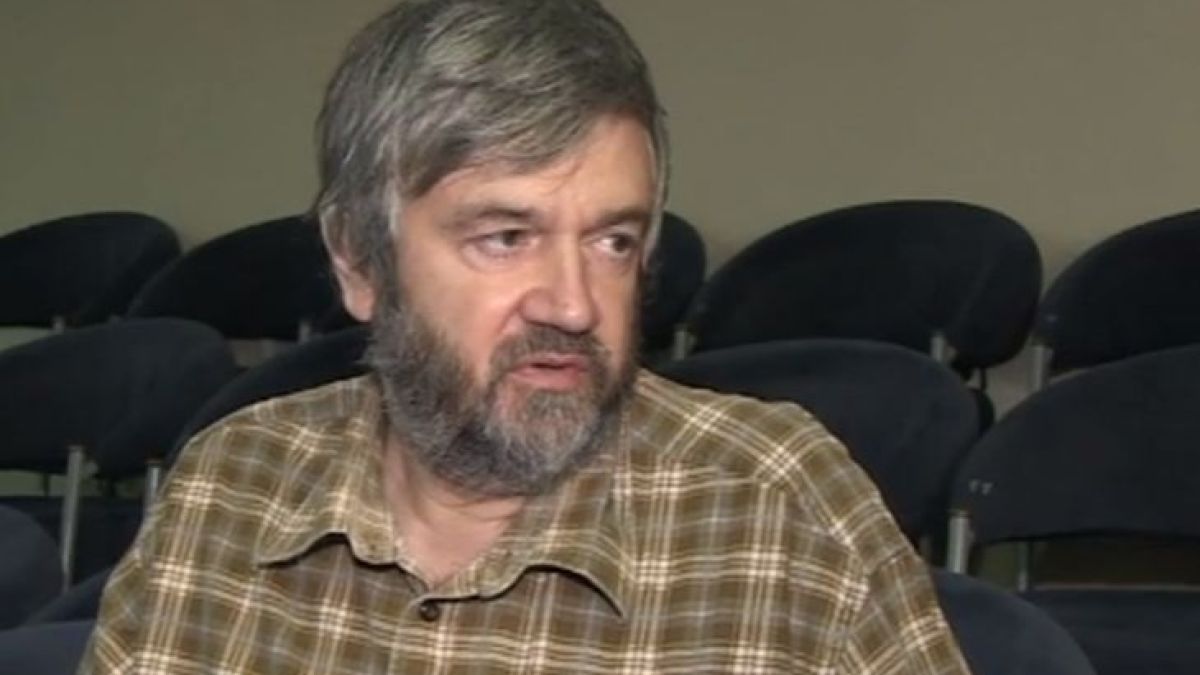 Теди Москов скандално обяви Кирил и Методий за гръцки шпиони, а азбуката за подъл план, който ни откъснал от католическа Европа! (ВИДЕО)