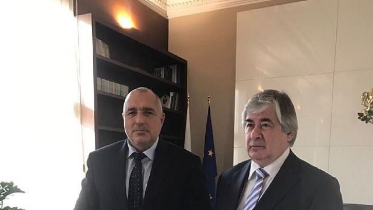 Руският посланик отива на крака при Борисов, ще го питат за азбуката