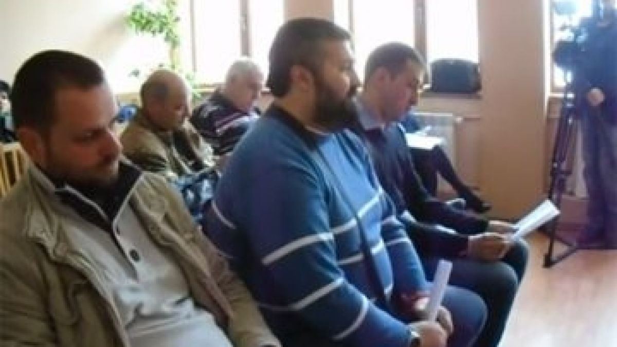 "Труд": „Зелените“ оплетени в бизнес схеми в Трън