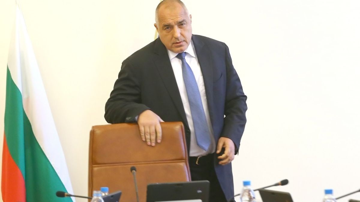 Борисов припомни за кърлежите, които са се впили в съдебната система, Лозан Панов обаче се скри 