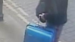 Полицията в Манчестър издирва куфара на терориста Абеди, зове гражданите да не го доближават (СНИМКА/ВИДЕО)
