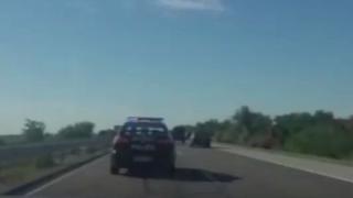Гневен шофьор избухна: Прави ли се военна полиция на НСО и защо блокира АМ "Марица"? (ВИДЕО)