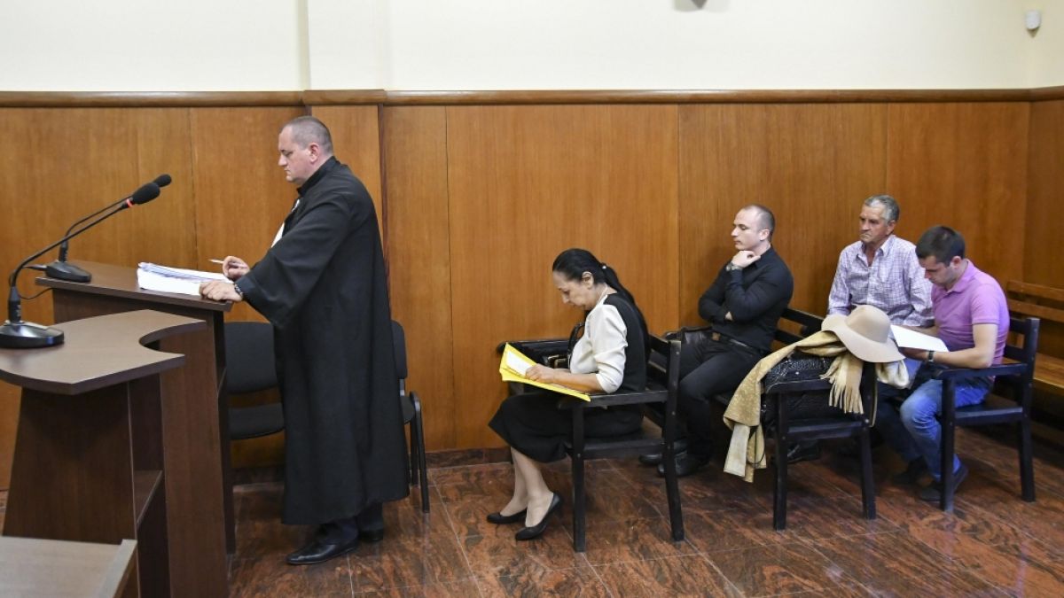 Съдът отново не успя да даде ход на делото за атентата в Сарафово (СНИМКИ)