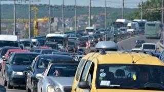 Важно за шофьорите! Брюксел маха винетките в ЕС от 1 януари 2018 г., но въвежда нов данък "задръстване" 