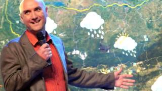 Съседи подиграват Емо Чолаков за грешни прогнози