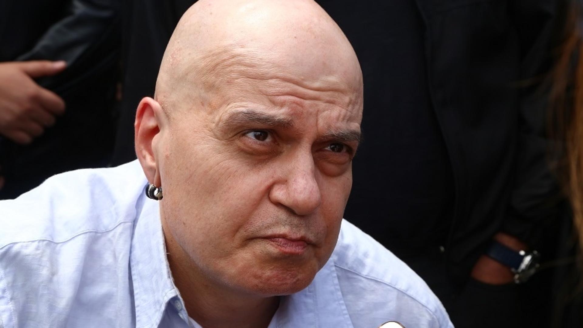 Слави Трифонов се сдоби с телевизия