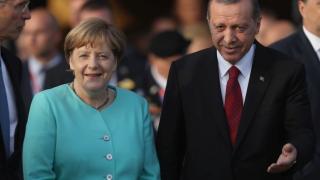 "Шпигел": Меркел може да използва завода на VW за сделка с Ердоган