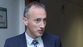 Ексминистър призова МЗ да се откажат от 4-те сценария за старт на учебната година и да... 