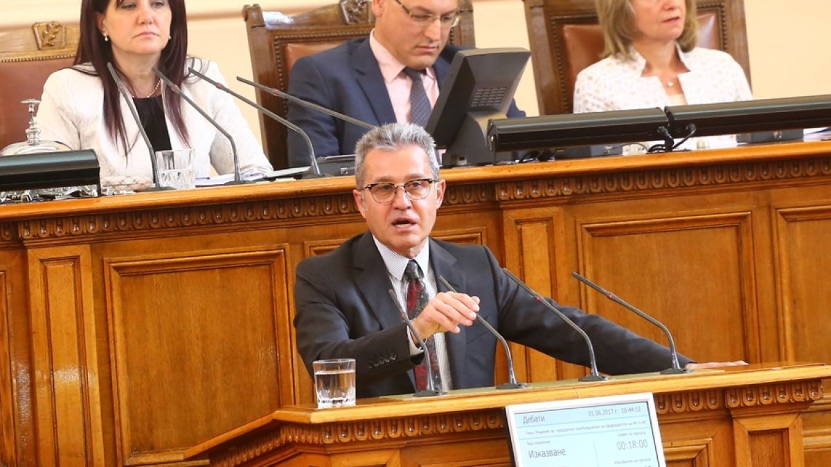 Пеевски и Цонев разтресоха олигархията 