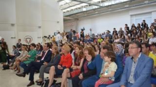 Родни звезди разказват за тежкото си детство (СНИМКИ)