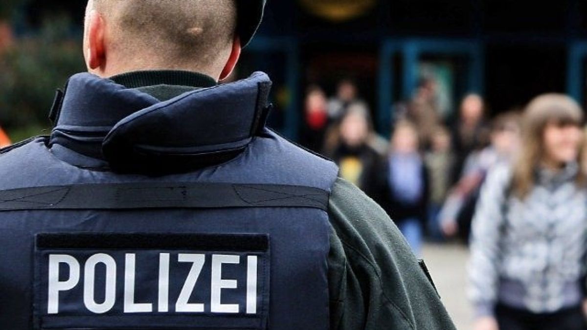 Die Welt: Голяма полицейска операция в Карлсруе
