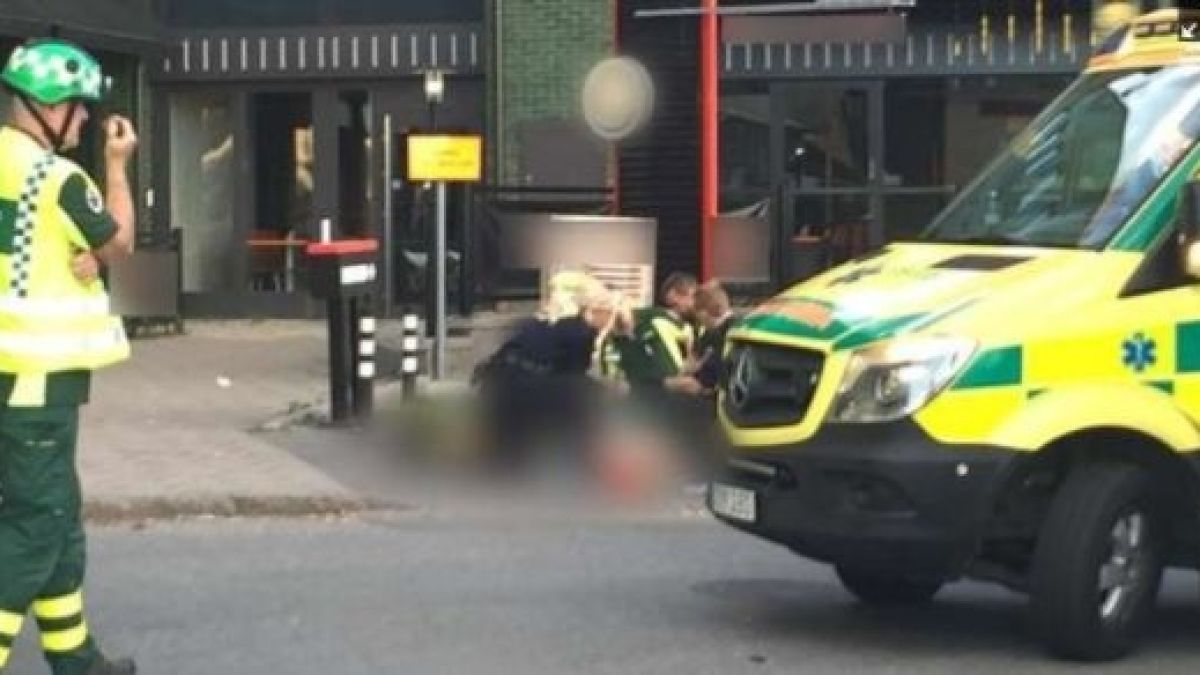 Въоръжен стреля по полицаи в сърцето на Швеция 