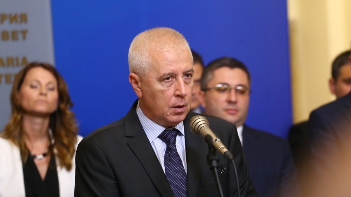 Здравният министър: Частните болници не трупат дългове като държавните