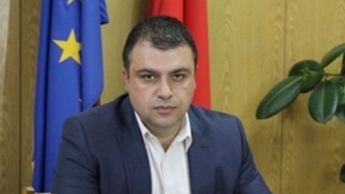 Внимание! И шефът на полицията в Пазарджик комисар Йордан Рогачев замесен в схема на ало измами от мошениците