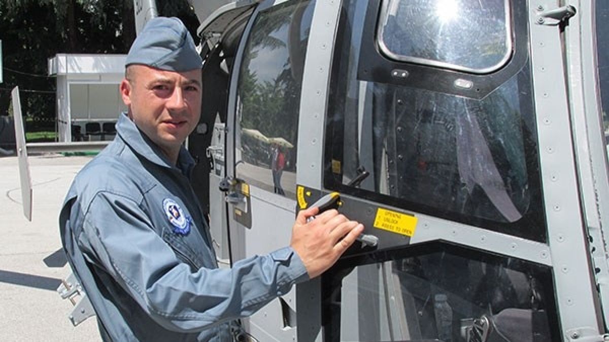 България потъна в скръб след смъртта на капитан Атанасов! Кошмарно ВИДЕО показа последните му минути живот