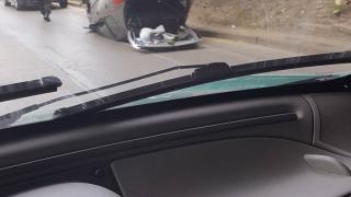 Сигнал до БЛИЦ! Мъж оцеля по чудо след адска катастрофа в столицата (СНИМКИ)