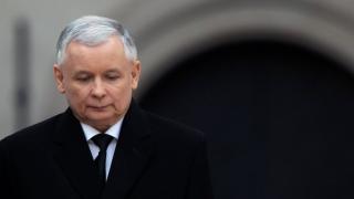 Протест срещу Ярослав Качински бе разпръснат от полицията във Варшава