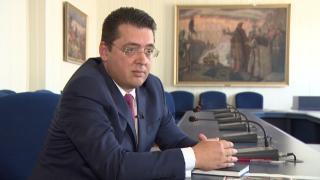 Пламен Узунов категоричен, няма да подава оставка заради нацистките снимки