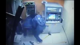 Извънредно и първо в БЛИЦ! Крупен обир на клон на известна банка в Бобошево!