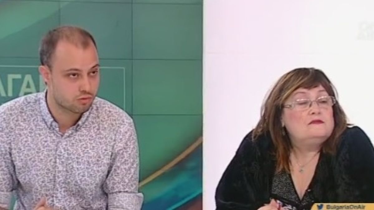 Поетесата Маргарита Петкова насмете активист от БХК заради гейовете и поста на Десислава Радева