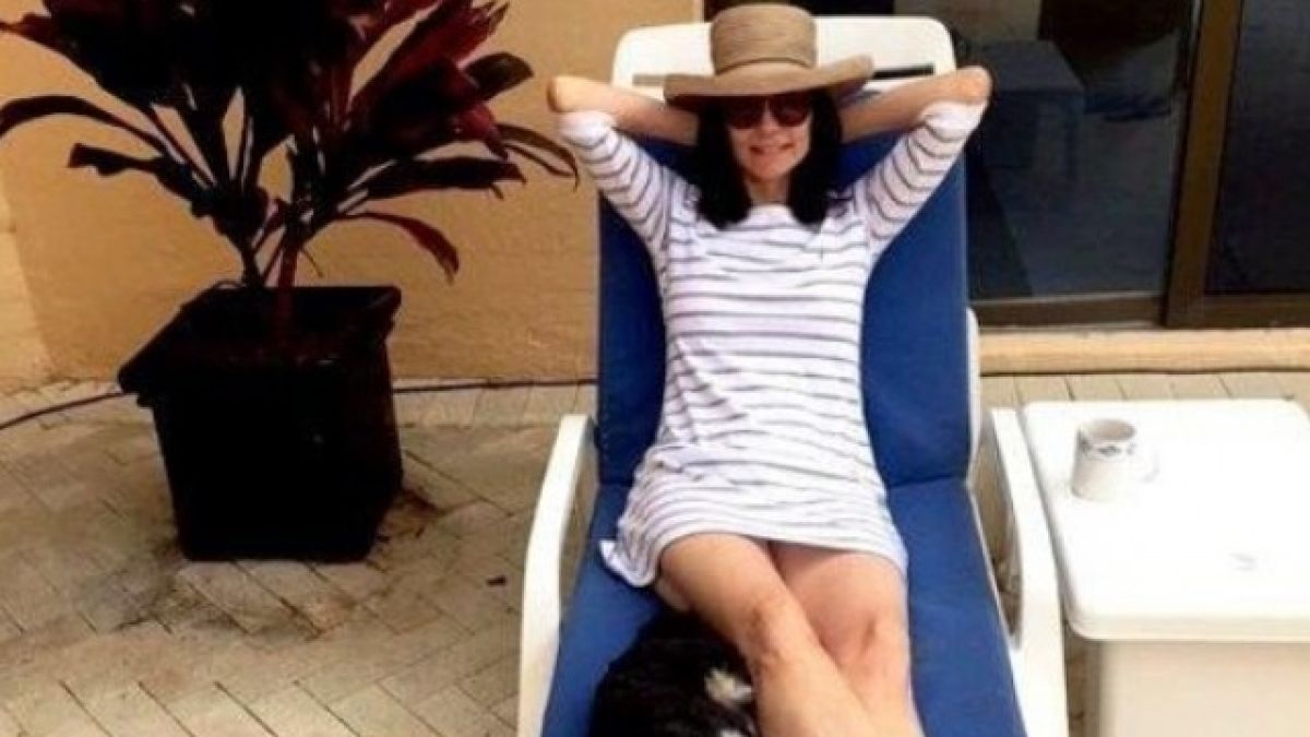 Тя изключва една храна от диетата си и има стройна фигура на 70 г. (СНИМКИ)