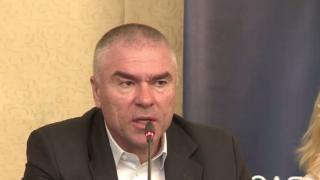 Марешки направи страшно шоу в парламента!