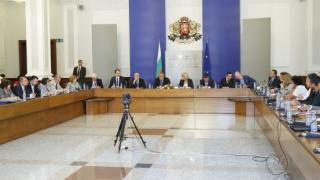 Томислав Дончев обяви: Свидетелство за съдимост може да отпадне след няколко седмици 
