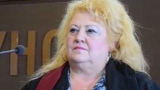 Скандалната преподавателка от УНСС с покъртителна изповед: Лошо ми е, не мога повече!