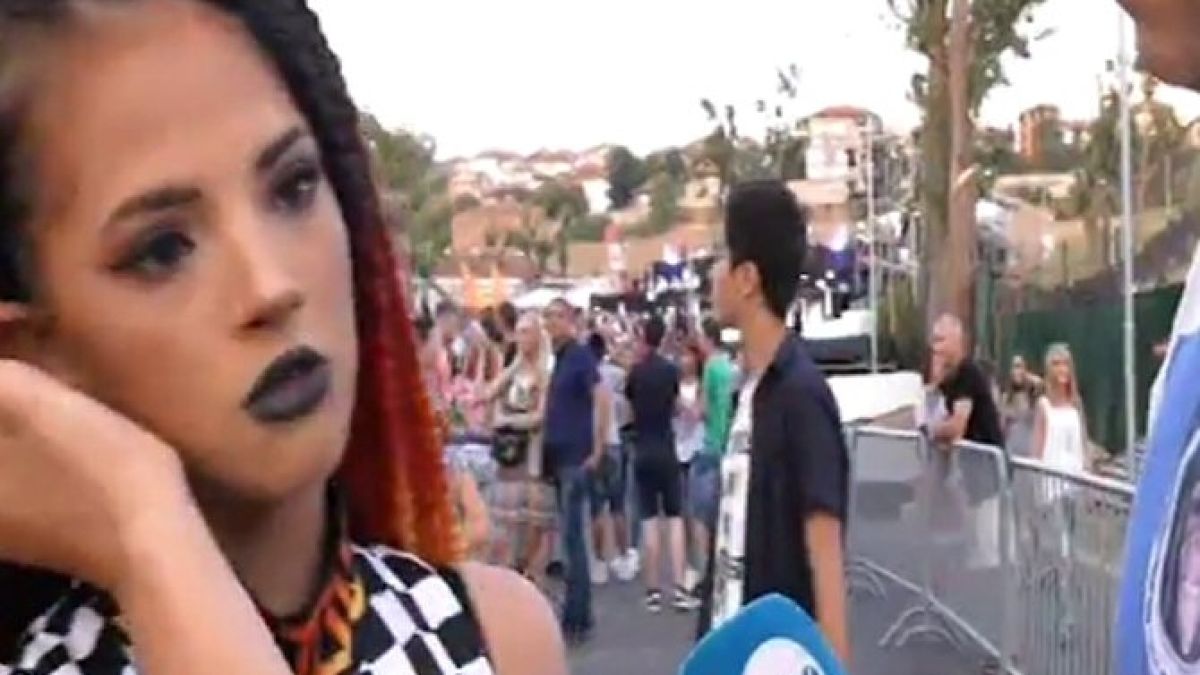 Дара хвърли бомба в ефир и призна за тежко заболяване: Внезапно припадам на участия, психически не съм добре