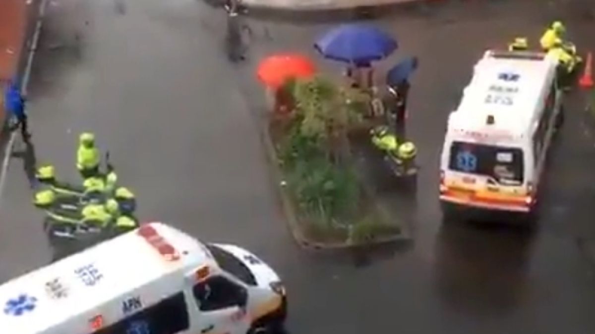 Терористи взривиха бомба в мол в Богота, има загинали 