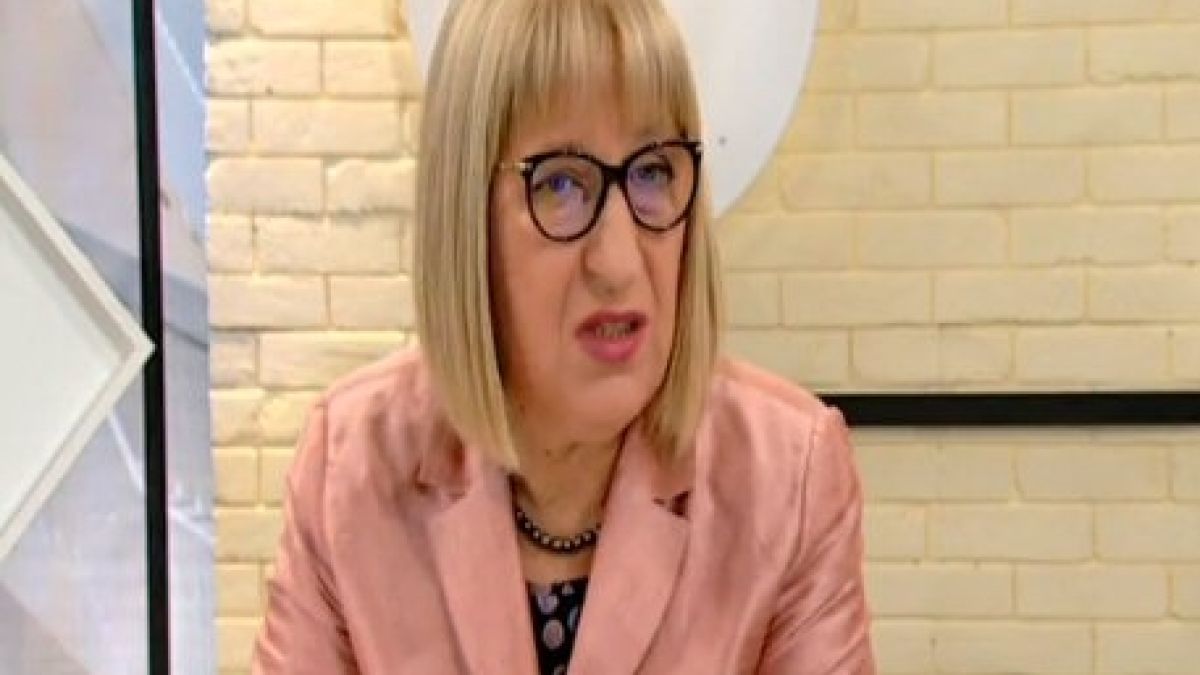 Цачева: Не посетих Борисов в болницата, нито Сакскобургготски на юбилея му