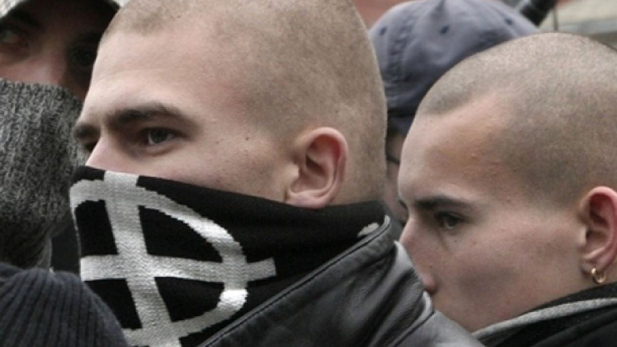 Бръснатите глави първо мразели само богатите
