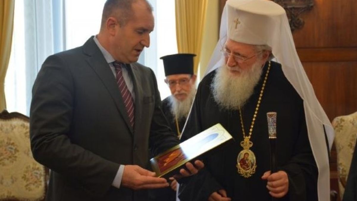 Патриархът дари ценна икона на президента Радев (СНИМКА)
