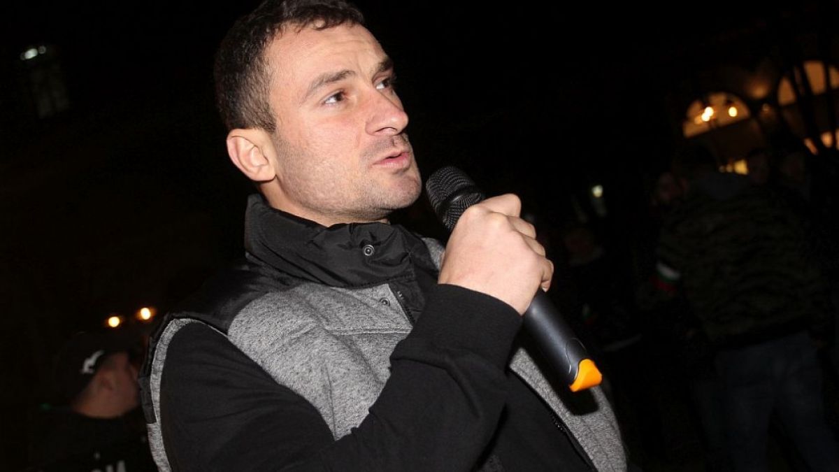Ответна реакция: Журналисти искат да съдят Перата за обиди, писна им