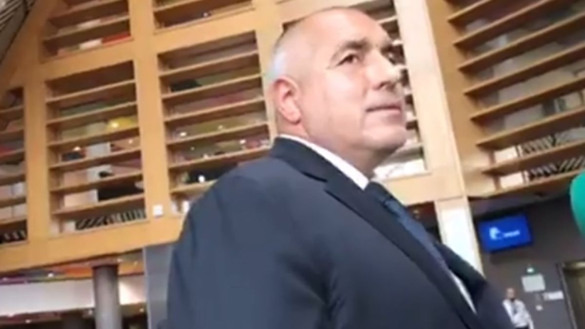 От сърцето на Европа премиерът описа страшна картина: Видях ужаса - навсякъде армии, бронирани камиони и картечници (ВИДЕО)