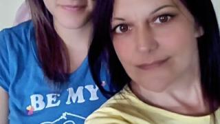 Майка публикува на фейсбук страницата на летище София стих: "Върни се дъще!"