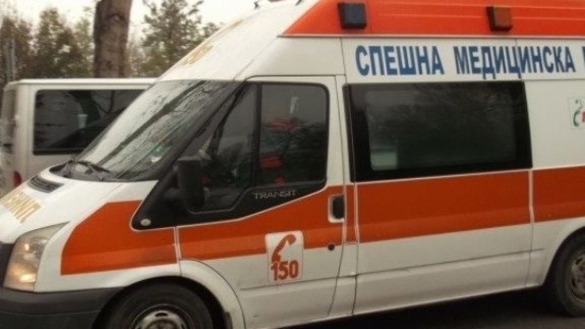 Бургазлия припадна зад волана и на кръговото до "Мираж" стана страшно!