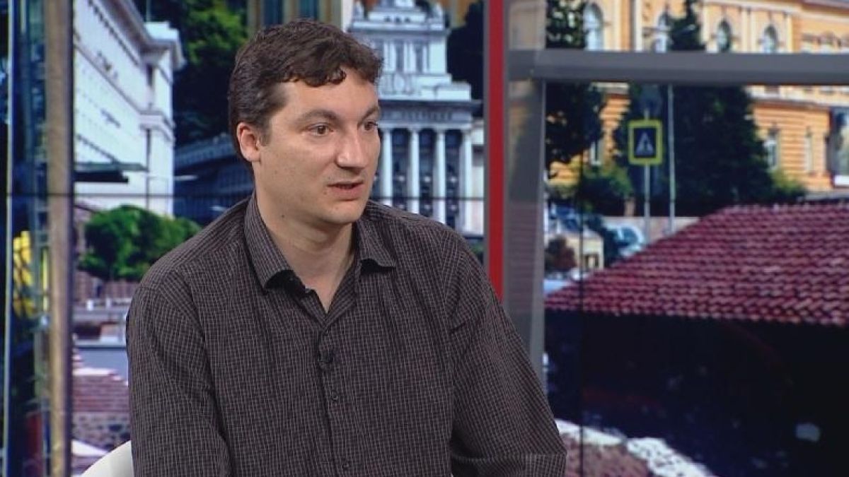 Крум Зарков от БСП анализира увеличението на пенсиите с 20 лева