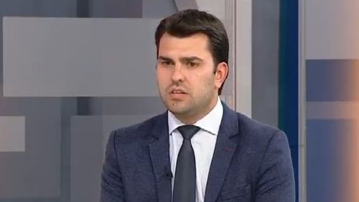 Георг Георгиев обясни защо договорът за добросъседство ще бъде подписан и на македонски език 