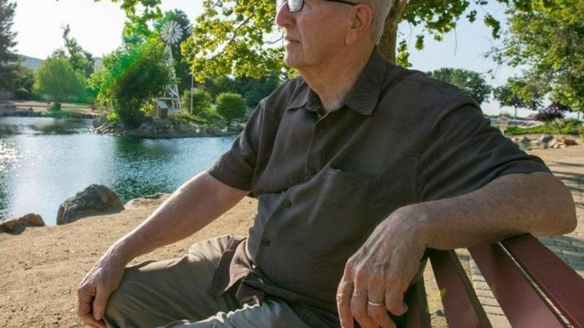 82-годишен баща погреба сина си, но след 11 дни разбра, че... (СНИМКИ)