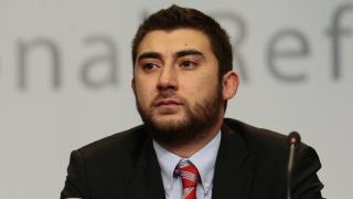 Карлос  Контрера с гневно писмо до вътрешния министър: Циганите в малките населени места се чувстват абсолютно безнаказани!