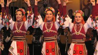 „Комсомольская правда“: Българските народни танци покориха Холивуд